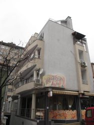 Жилищна сграда кв.Железник